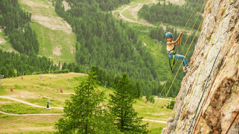 Animations gratuites en famille à Isola 2000 - festivités d'été montagne enfants