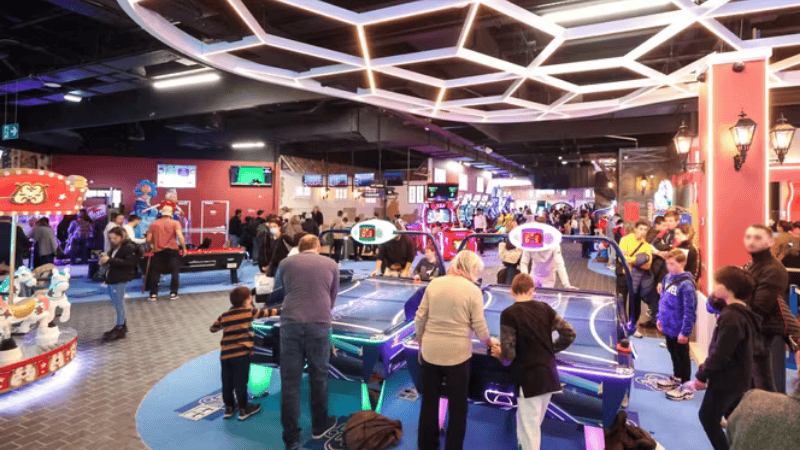 La Tête dans les Nuages — Salle de jeux indoor et arcade